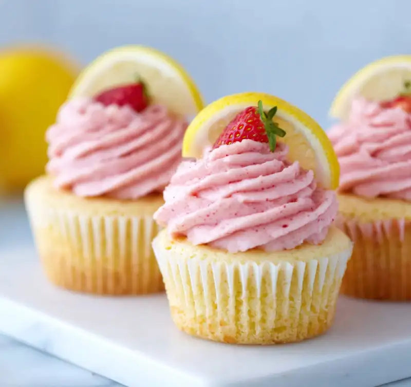 Strawberry Lemonade Cupcakes