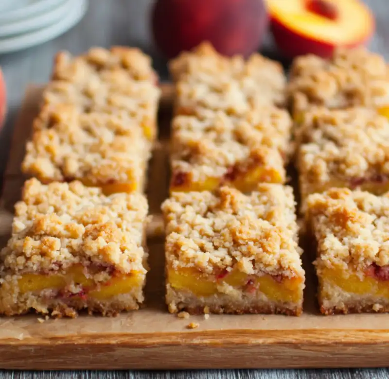 Delicious Peaches and Cream Crumble Bars Recipe